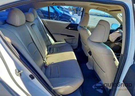 2015 Honda Accord Hybrid Exl z USA, uszkodzony, nr VIN 1HGCR6F50FA011707